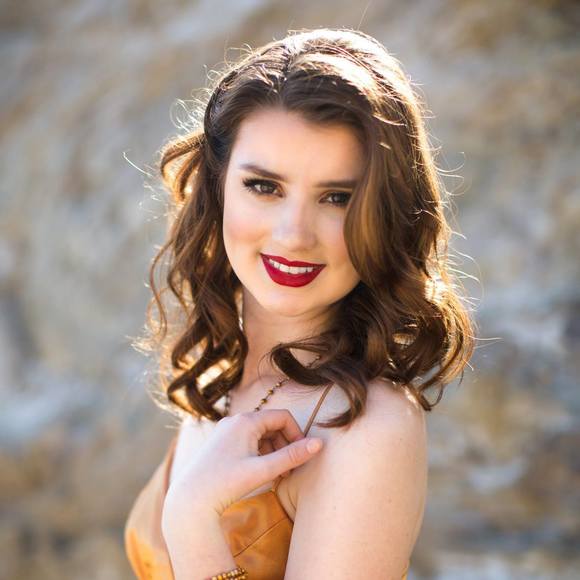 Meet your Posher, Emma - Picture 1 of 1